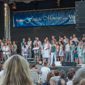Konzertbühne im Herrngarten: "Vocalive", 68. Darmstädter Heinerfest, 28.6. - 2.7.2018, (Foto: Christoph Rau, www.christoph-rau.de)