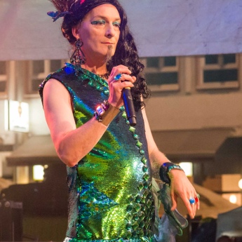 AlleWeltTreff: "Arams Schlager-Trash-Show", 68. Darmstädter Heinerfest, 28.6. - 2.7.2018, (Foto: Christoph Rau, www.christoph-rau.de)