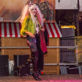 AlleWeltTreff: "Arams Schlager-Trash-Show", 68. Darmstädter Heinerfest, 28.6. - 2.7.2018, (Foto: Christoph Rau, www.christoph-rau.de)