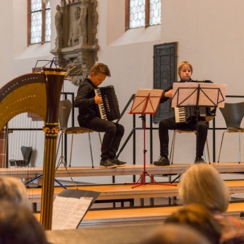 Junge musikalische Talente in der Stadtkirche beim 67. Darmstädter Heinerfest, 29.6. - 3.7.2017 (Foto: Christoph Rau, www.christoph-rau.de)