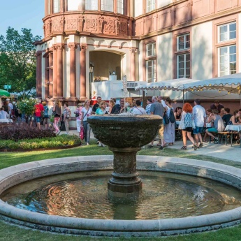 Weindorf im Schloss, 68. Darmstädter Heinerfest, 28.6. - 2.7.2018, (Foto: Christoph Rau, www.christoph-rau.de)